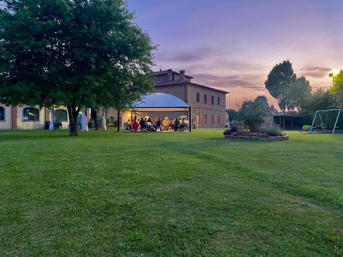 Agriturismo La Colmata Cesa  Exterior foto