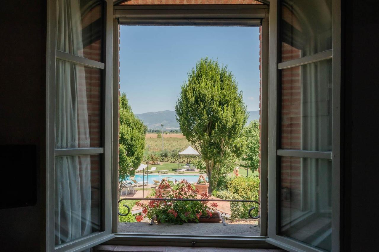 Agriturismo La Colmata Cesa  Exterior foto